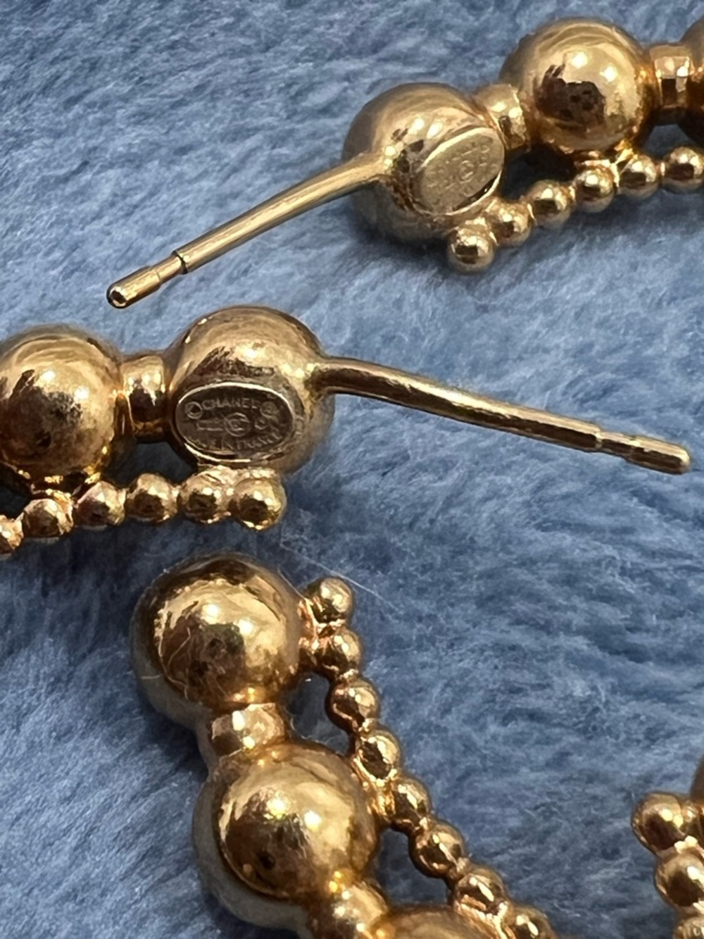 CHANEL Gold Metal Crystal Bead Chain CC Hoop Earrings - Picture 5 of 5